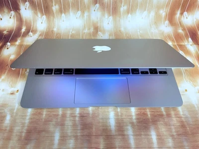 Apple Macbook Air 11" Laptop | i5 4GB RAM + 128GB SSD | MacOS Big Sur | Light Up - Image 1 of 2