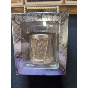 Taylor Swift Holiday El hombre más pequeño que jamás haya vivido adorno de batería TTPD EN MANO  - Imagen 1 de 5