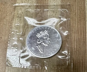 1994 SEALED 1 OZ BU .9999 SILVER $5 MAPLE LEAF COLLECTIBLE COIN RCM PLASTIC OGP - Picture 1 of 5