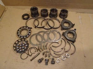 LOTE DE PIEZAS transmisión Fiat 850 sedán herrajes caja cambios - Imagen 1 de 10