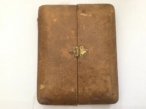 Timeworn Patina Antique Leather Miniature Portrait Case (in need of repair) - Picture 1 of 24