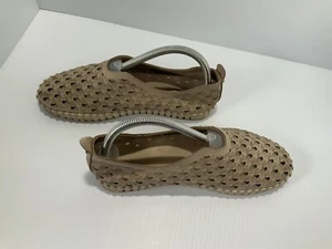 NURTURE Women's Loafer Nude/Beige Slip-on flats size 8M - Picture 1 of 7