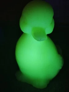 Fenton Uranium Glass Duck Figurine Vintage - Picture 1 of 8