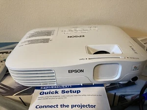 Epson EX31 LCD Projector - Picture 1 of 4