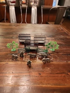 Vintage 50er-60er Jahre Lot Marx Animal Kingdom * Käfige und Stücke und Tiere Bäume - Bild 1 von 19