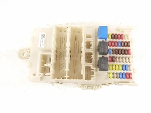 2018-2020 Honda Fit Cabin Fuse Box - Sport 1.5L A/T 38200-T5a-A22 - Picture 1 of 10