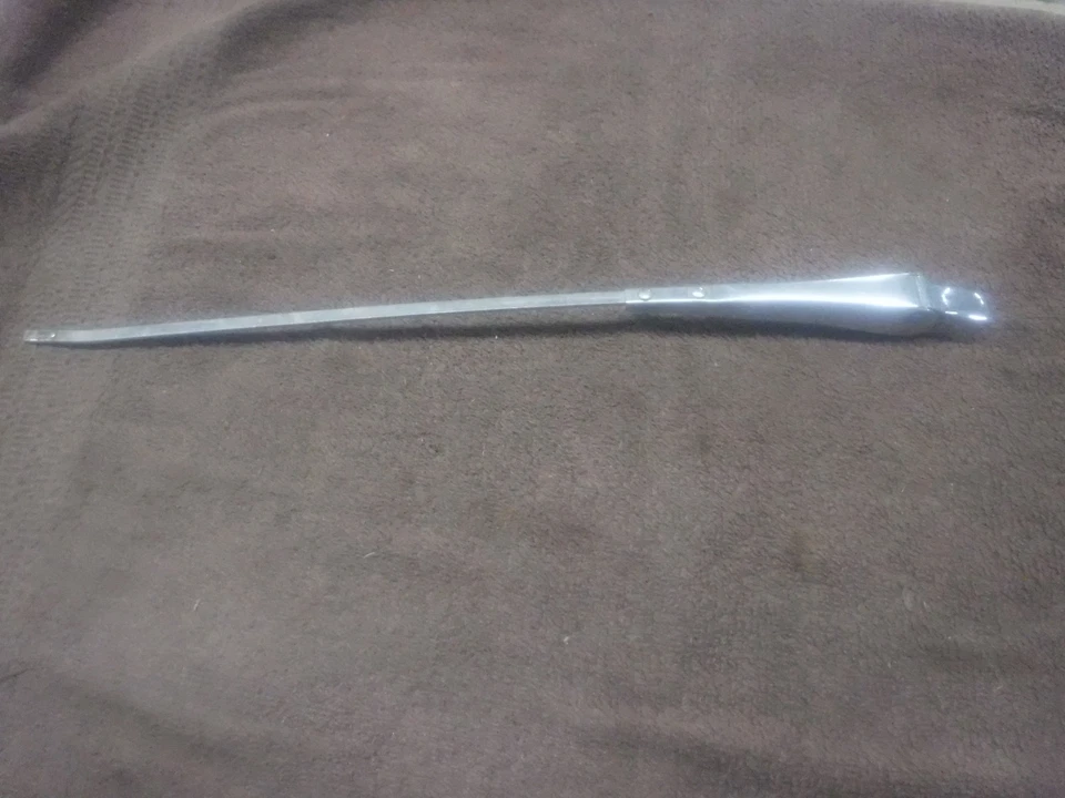 1958 雪佛兰 Belair 比斯坎挡风玻璃 Wiper Arm 二手 原始设备制造商 — 第 1/4 张图片