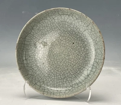 A Chinese Antique Ge Type Crackled Plate - Image 1 of 4