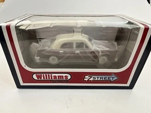Williams/Bachmann #42725 EZ Street Motorized MAROON SEDAN  (Superstreets) - Picture 1 of 4
