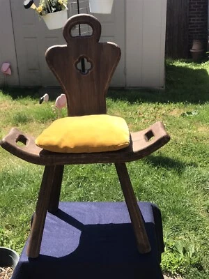 1~ Artes y manualidades antiguas alemanas~ TABURETE/SILLA DE CUMPLEAÑOS con cojín~ Arte popular Foto 1 de 4