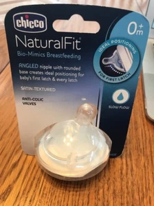 Chicco NaturalFit Nipple 0M+ Straight Slow Flow 1 Pack BPA-free Baby Bottle-NEW - Picture 1 of 2