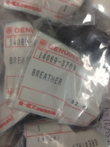 BREATHER JF650-B5 JETSKI 1993 USA CANADA / TS - Picture 1 of 2
