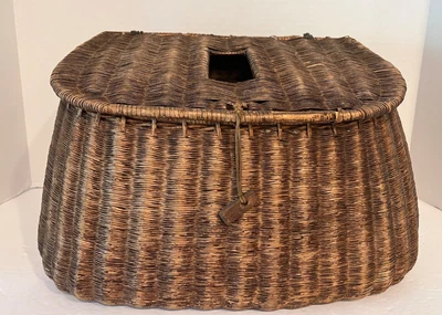 Antigua CESTA CREEL PESCA CON MOSCA GRANDE.  Correa de cuero WICKER Canadá Foto 1 de 4