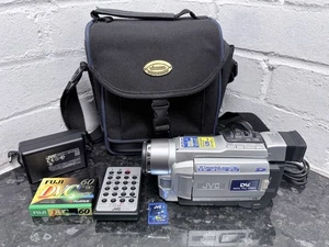 JVC GR-DVL355E MiniDV Camcorder 300X DigitalZoom SD Card - TESTED - Picture 1 of 9