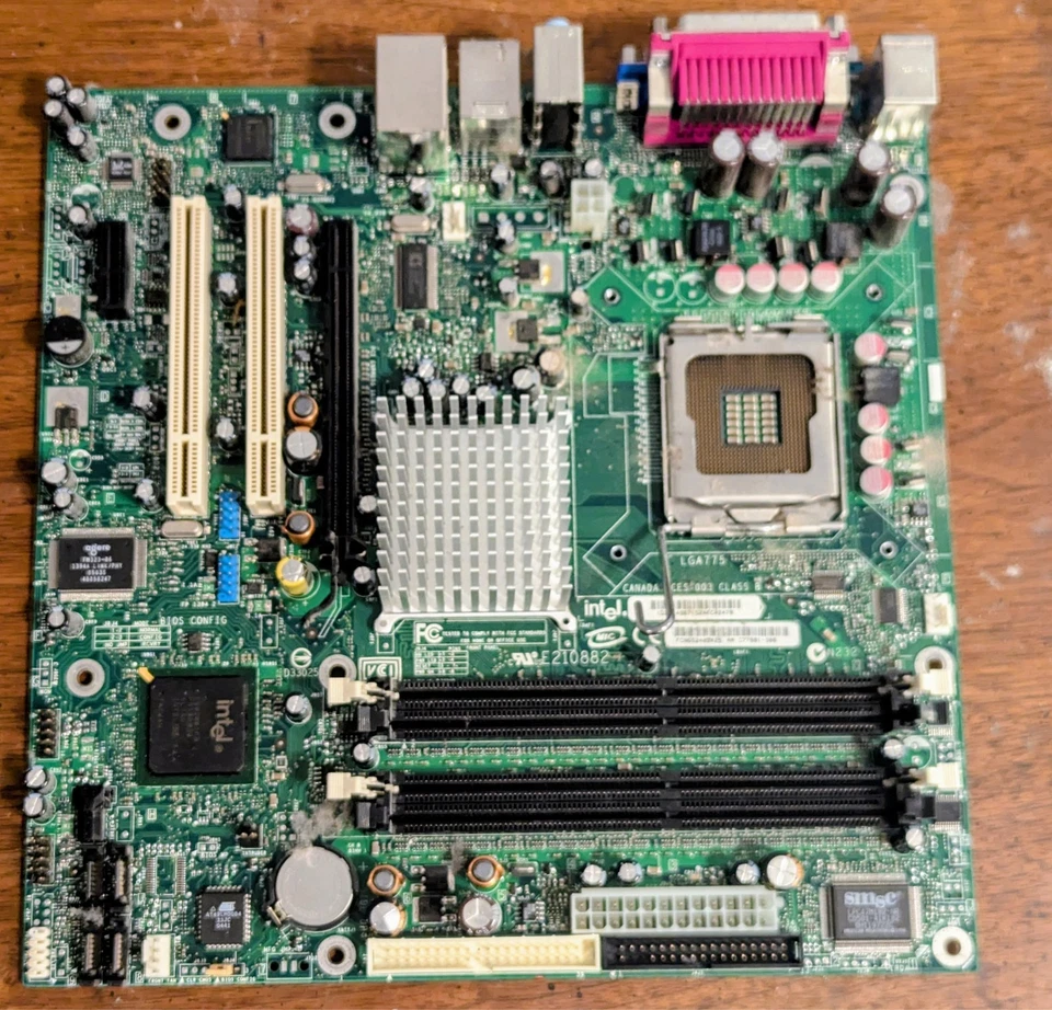 Placa madre de escritorio Gateway 560GE C77881-306 Socket LGA 775 Foto 1 de 1
