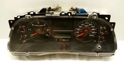 2005-07 Ford F250 F350 Superduty Instrument Cluster Speedo Gauge GAS *Crack Lens - Image 1 of 4