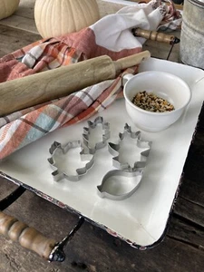 Maple Leaf, Oak Leaf, & Birch Leaf Cookie Cutter Stainless Steel-set of 4 - Picture 1 of 4