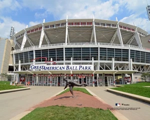Great American Ballpark Cincinnati Reds Unsigned Exterior View Photograph - Picture 1 of 1