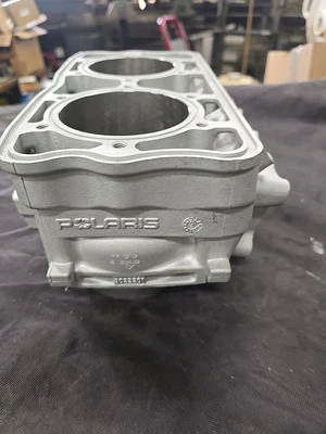 Polaris 800 cilindros RMK PRO ASALTO DRAGON 3022201 2010 re-enchapado sin núcleo Req Foto 1 de 4