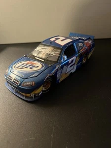 Kurt Busch 2010 Dodge Charger Miller Lite Vortex Autographed Team Penske No Box - Picture 1 of 3