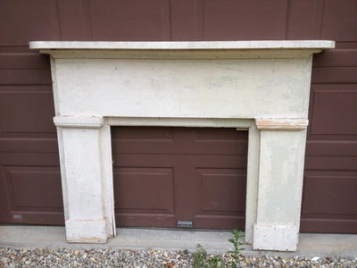 Antiguo abrigo de chimenea de pino años 1800 Foto 1 de 4