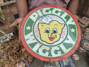 Porcelain Piggly Wiggly Enamel Sign Size 16" Inches Round - Picture 1 of 2