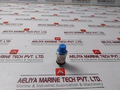 Gems 3100B0250S01B000RS Sensor 8-30VDC - Image 1 of 4