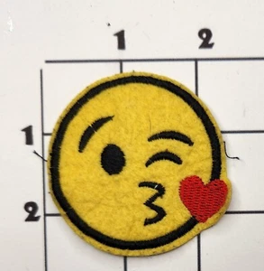 Smiley Kissy Face Emoji Patch 2" Embroidered Embroidered Iron On - Picture 1 of 1