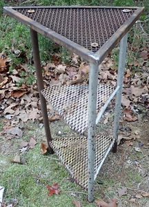 Rustic Triangle 3 Tier Corner Table Metal Side Table (Local Pick Up Only) - Picture 1 of 6