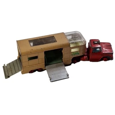 Matchbox King Size K-18 Dodge Tractor & Articulated Horse Van Ascot Stables - Image 1 of 4