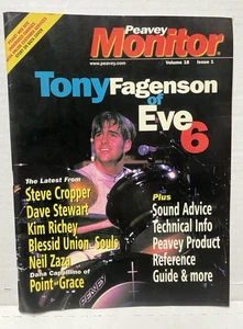 Tony Fagenson of Eve 6 in Peavey Monitor Magazin/Katalog - Bild 1 von 4