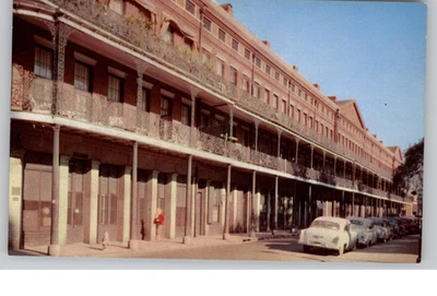 View of the Pontalba Apartments New Orleans Postcard - Image 1 of 2
