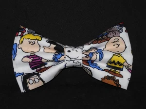 Charlie Brown Bow tie, Peanuts Gang, Snoopy, Linus, Cartoon, Pre-tied Bow tie - Picture 1 of 4