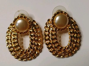 VTG Goldtone Faux Pearl Door Knocker Earrings Pierced  Statement Jewelry  - Picture 1 of 8