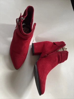 Botas con cordones perforadas de gamuza roja para mujer, talla 37 (US 7) Foto 1 de 4