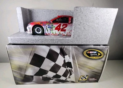 РЕДКАЯ с автографом 1:24 Кайл Ларсон No42 Target Michigan 1-я победа 2016 1 из 288 новая нераспакованная - Изображение 1 из 4