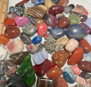 Lotto Minerali Rocce Cristalli Geodi Cristalli Pietre Cristallo Estate Mix Ecc 2 libbre - Foto 1 di 19