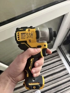 Dewalt dcf801 12v Impact Driver - Picture 1 of 3