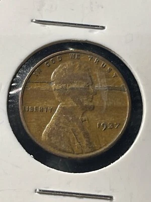 1937 Lincoln Wheat Penny No Mint Mark Laminate Error - Image 1 of 3