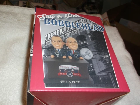 2016 Atlanta Braves  SKIP and PETE Bobblehead  (RM) Cover