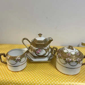 Vintage Nippon Tea Pot With Under Plate Sugar Creamer Gilded Handpainted Roses - Picture 1 of 24