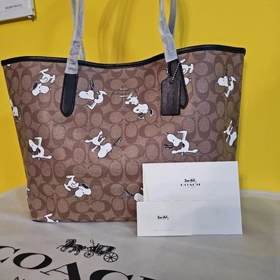 Bolso de Mano Coach Peanuts Snoopy 6160 Caqui Redwood Multi Firma Lona Negro Foto 1 de 4