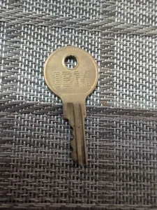 IBM Key 1P168 - Imagen 1 de 2