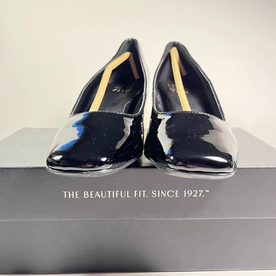 Naturalizer новый черный лакированная кожа золото каблуки насосы размер 7 Вт - Изображение 1 из 4