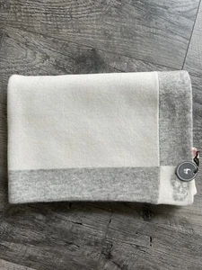 Totenkopf Kaschmir Babydecke 100% Reines Kaschmir Elfenbein Grau Neu Mit Etikett - Bild 1 von 8
