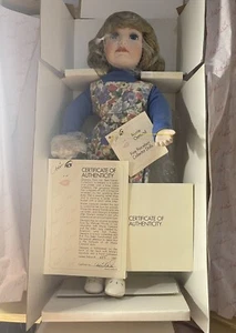 MARIE OSMOND PORZELLAN SAMMLERPUPPE GEORGIA 685 VON 2500 MIT COA PUNZE - Bild 1 von 4