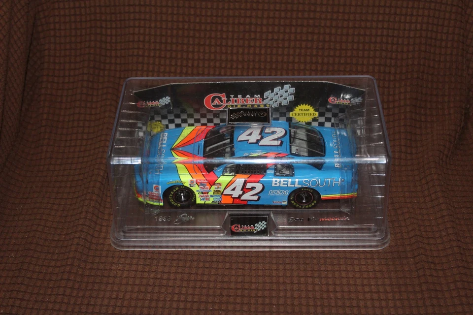 1999 Nascar #42 JOE NEMECHEK Team Calibre Escala 1:24 Diecast Edição Limitada - Imagem 1 de 1
