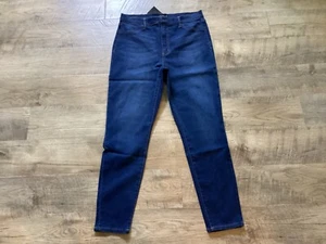 NWT Womens High Rise Skinny Jeans Size 15 - Picture 1 of 2