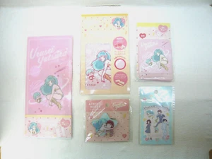 K-41-a-1 Urusei Yatsura Goods 5 pieces-1 Acrylic badge Sticker Multi-file Cloth - Picture 1 of 7