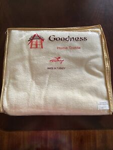 Goodness Bamboo Collection Home Textile Towel-Sheet 160/220 Made In Turkey 